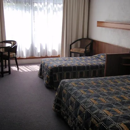 West Coaster Motel Queenstown Room photo